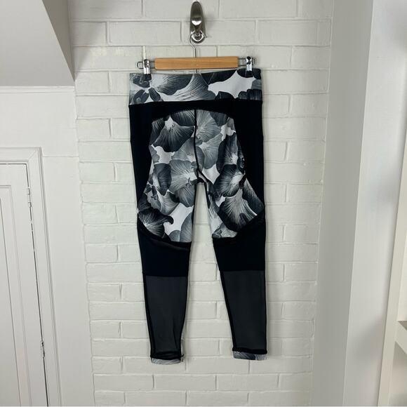 Calia by Carrie Underwood Dark Floral Mesh Athletic Leggings Size M - Picture 9 of 10